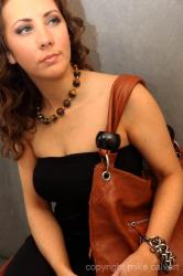 special_polished_stones_and_leather_handbag_img_4905.jpg